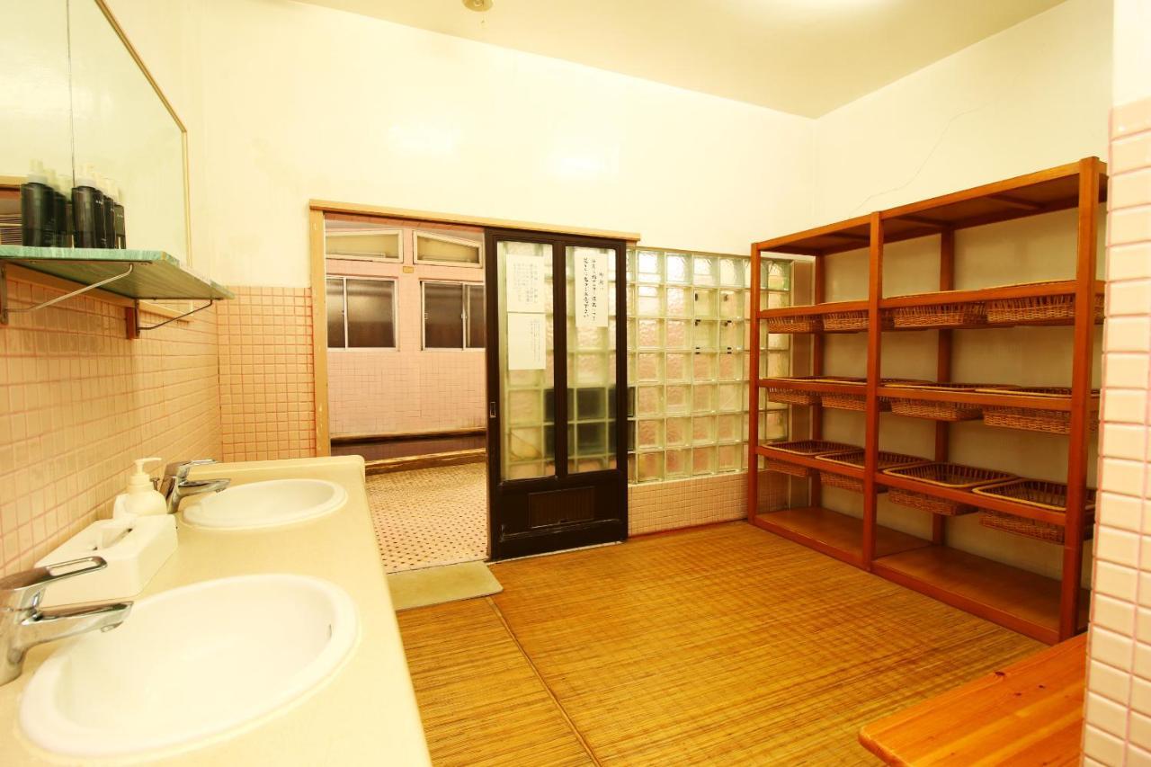 Hotel Oyado Kagetsu Sado Esterno foto